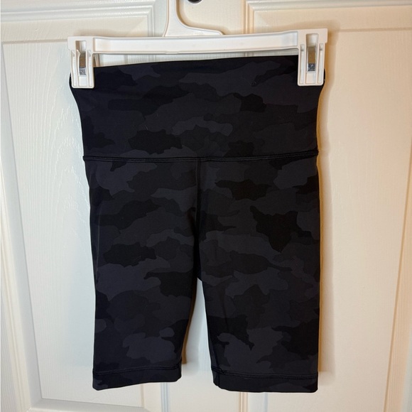 Lululemon Align High Rise Short with Pockets 8" Women’s Size 4 - Picture 7 of 8